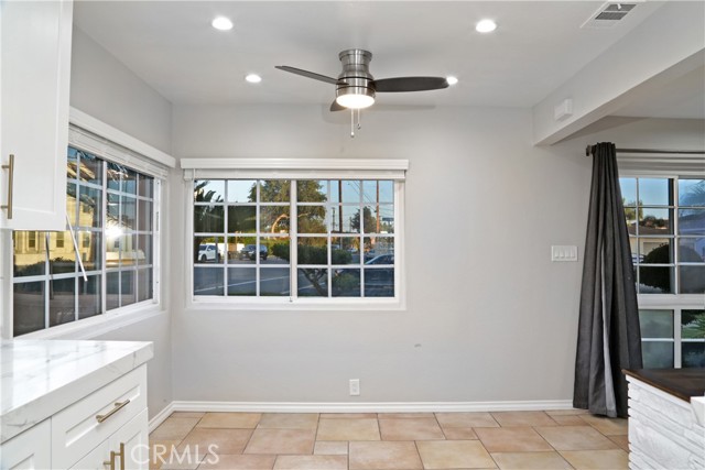 Detail Gallery Image 11 of 45 For 9305 Downey Ave, Downey,  CA 90240 - 4 Beds | 4 Baths