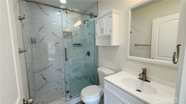Detail Gallery Image 10 of 19 For 919 E Acacia Ave #O,  Glendale,  CA 91205 - 2 Beds | 1 Baths