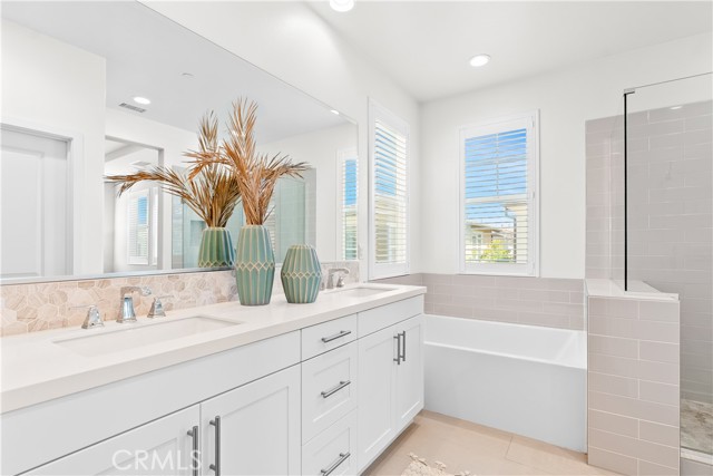 28 Fosco Street, Rancho Mission Viejo CA: https://media.crmls.org/medias/0fb1342d-1177-4f9c-a6cf-492f72736311.jpg