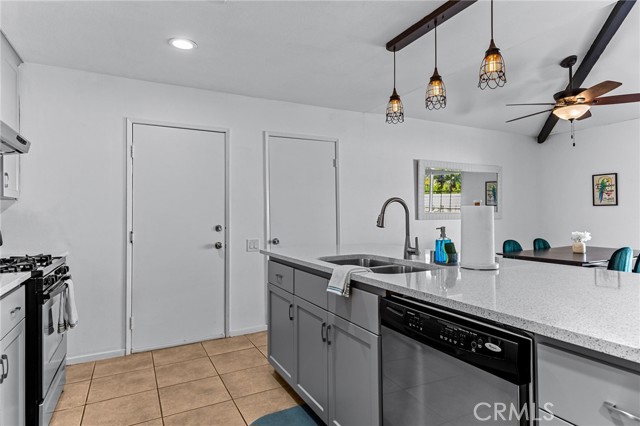 Detail Gallery Image 14 of 31 For 2564 N Aurora Dr, Palm Springs,  CA 92262 - 3 Beds | 2 Baths