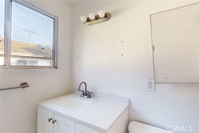 Detail Gallery Image 21 of 30 For 1708 S Union Ave, Los Angeles,  CA 90015 - 3 Beds | 2 Baths