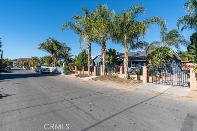 3833 Brotherton St, Corona, CA 92879