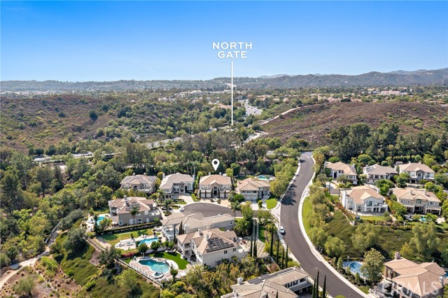 Detail Gallery Image 5 of 58 For 3 De Soto Way, Coto de Caza,  CA 92679 - 5 Beds | 4/1 Baths
