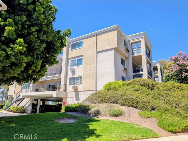 5499 Paseo Del Lago W, Laguna Woods CA: https://media.crmls.org/medias/0fb45c67-ea4b-49e5-a6e5-9afef1cf6546.jpg