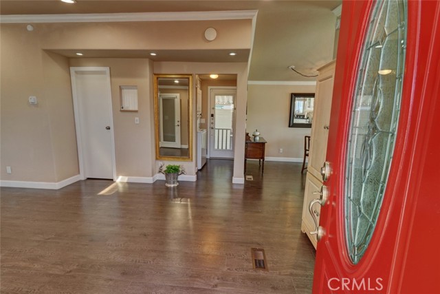 Detail Gallery Image 4 of 33 For 10681 Oak St #29,  Los Alamitos,  CA 90720 - 2 Beds | 2 Baths