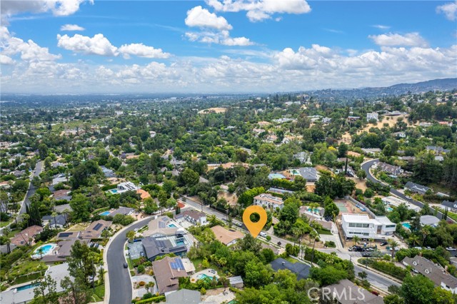 20217 Wells Drive, Woodland Hills CA: https://media.crmls.org/medias/0fb4c269-4790-443a-b385-ff36249d90e0.jpg