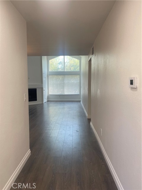 5515 Canoga Avenue, Woodland Hills CA: https://media.crmls.org/medias/0fb4e058-dbd8-4a9f-9915-1c884c8ba6e2.jpg