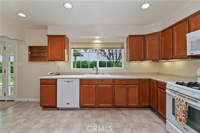 1315 Stillman, Redlands CA: https://media.crmls.org/medias/0fb511e4-7eef-41ea-a4c1-de31c75583cf.jpg