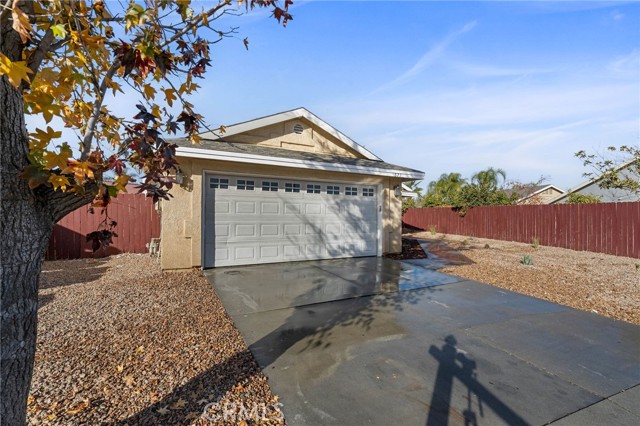 Detail Gallery Image 3 of 36 For 571 Copenhagen St, Hemet,  CA 92545 - 3 Beds | 2 Baths