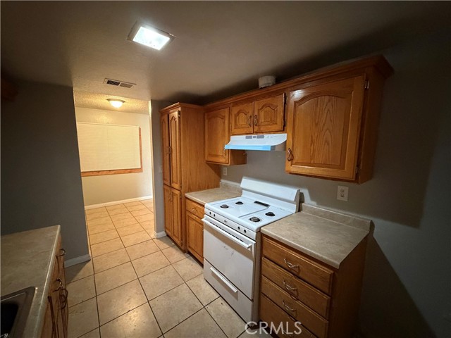 Detail Gallery Image 5 of 13 For 9240 Date 9f,  Fontana,  CA 92335 - 2 Beds | 1/1 Baths