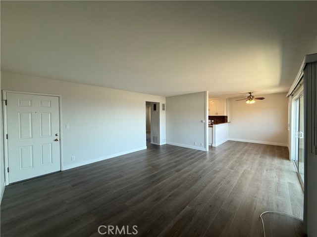 Detail Gallery Image 3 of 11 For 762 W 30th St #10,  San Pedro,  CA 90731 - 2 Beds | 1 Baths