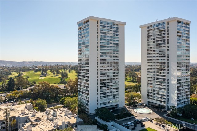 Detail Gallery Image 3 of 28 For 2222 Avenue of the Stars #604,  Los Angeles,  CA 90067 - 2 Beds | 2 Baths