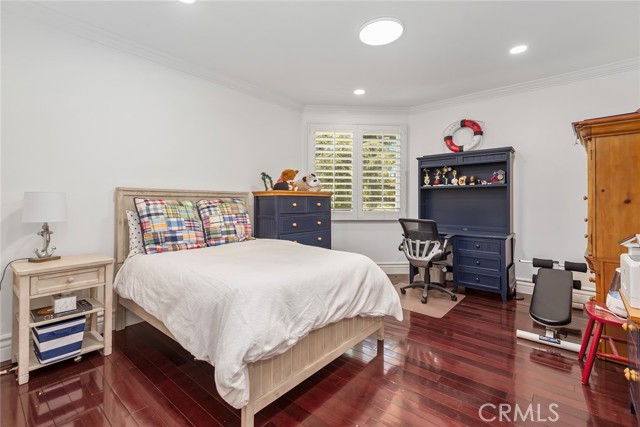 Detail Gallery Image 19 of 31 For 5267 Newcastle Ln, Calabasas,  CA 91302 - 6 Beds | 6 Baths