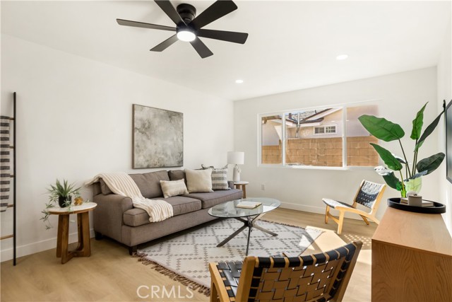 Detail Gallery Image 3 of 19 For 3151 Paddy Ln, Baldwin Park,  CA 91706 - 4 Beds | 2 Baths