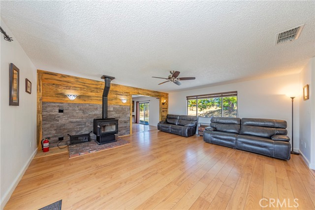 Detail Gallery Image 4 of 43 For 42241 High Point Ct, Ahwahnee,  CA 93601 - 3 Beds | 2 Baths