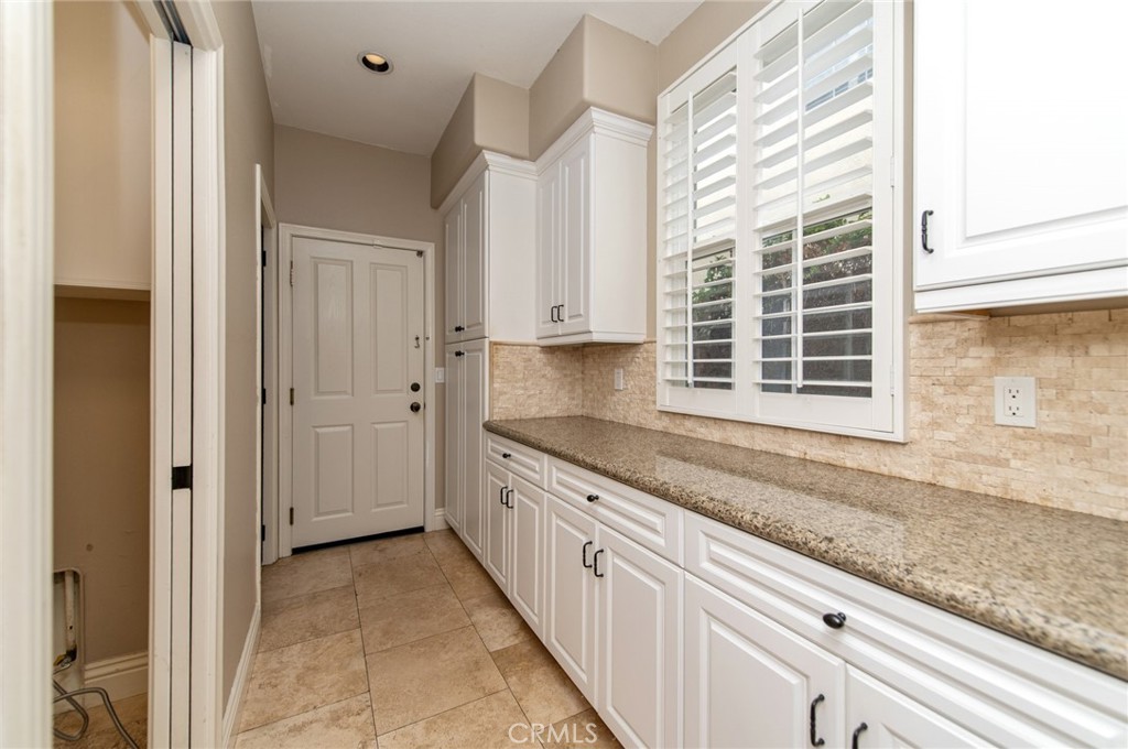 MLS #OC25261172 image #13