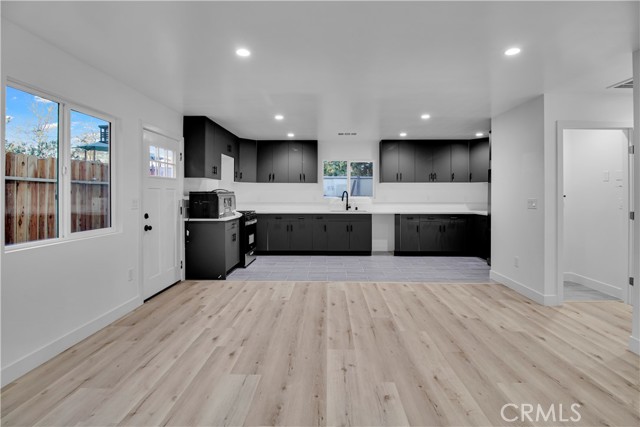 6513 San Miguel Street, Paramount CA: https://media.crmls.org/medias/0fb9b9d9-e05c-42f8-b9b8-9b80c0587fb6.jpg