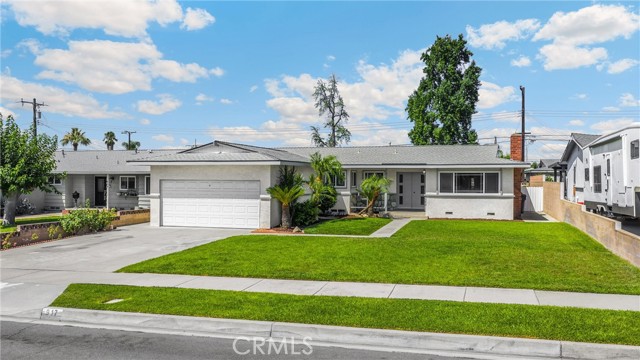 917 N Fuchsia Avenue, Ontario CA: https://media.crmls.org/medias/0fba07a2-6e87-4a93-b906-5b7f98cfb363.jpg