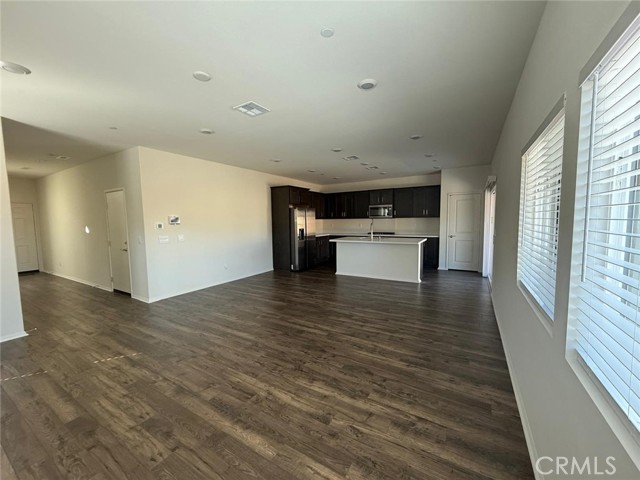 Detail Gallery Image 4 of 38 For 14180 Astra St, Moreno Valley,  CA 92555 - 4 Beds | 2/1 Baths