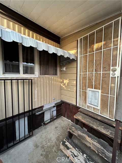 Detail Gallery Image 11 of 24 For 1045 N Azusa Ave. Spc 50, Covina,  CA 91722 - 2 Beds | 1 Baths