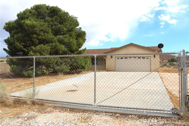 25975 Rancho Street, Apple Valley, CA, 92308 25975 Rancho Street, Apple Valley, CA, 92308