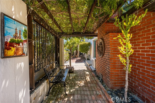 Detail Gallery Image 29 of 65 For 521 N Clementine St, Anaheim,  CA 92805 - 3 Beds | 3 Baths