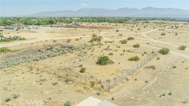 Detail Gallery Image 17 of 20 For 90 Palmdale Blvd, Sun Village,  CA 93543 - – Beds | – Baths