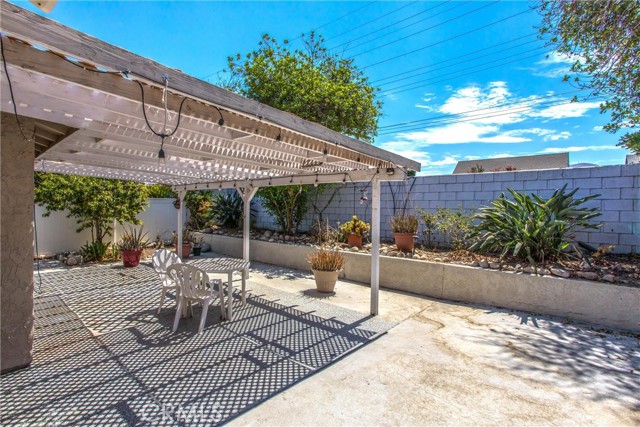 Detail Gallery Image 25 of 28 For 1812 Overland St, Colton,  CA 92324 - 3 Beds | 2 Baths