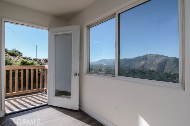 3305 Oakwood Drive, Julian CA: https://media.crmls.org/medias/0fbcbceb-c680-43df-becf-ce43091d3455.jpg