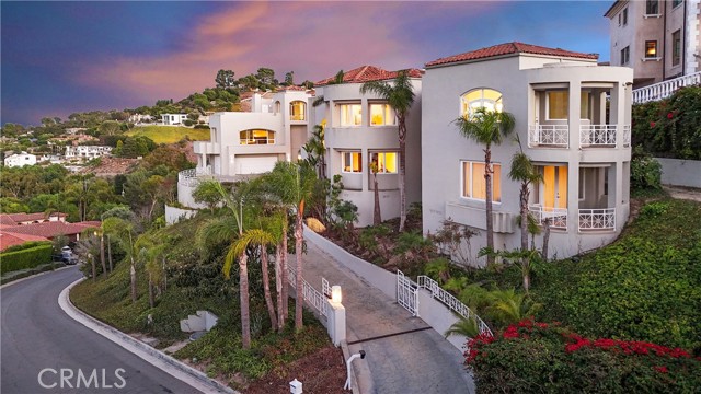 702 Via La Cuesta, Palos Verdes Estates, California 90274, 6 Bedrooms Bedrooms, ,4 BathroomsBathrooms,Residential,For Sale,Via La Cuesta,PV24065462