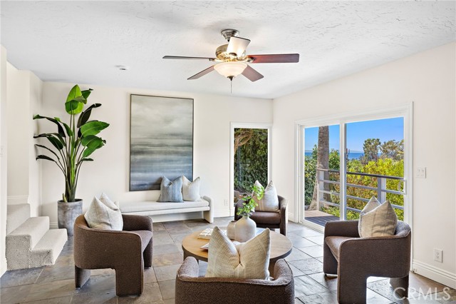 Detail Gallery Image 13 of 31 For 1212 Morningside Dr, Laguna Beach,  CA 92651 - 3 Beds | 3 Baths