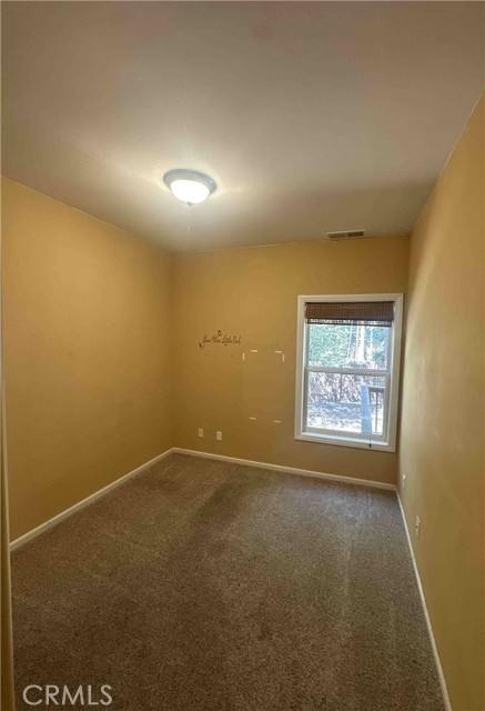 Detail Gallery Image 7 of 27 For 1400 Pinecone Ct, Wofford Heights,  CA 93285 - 3 Beds | 2 Baths