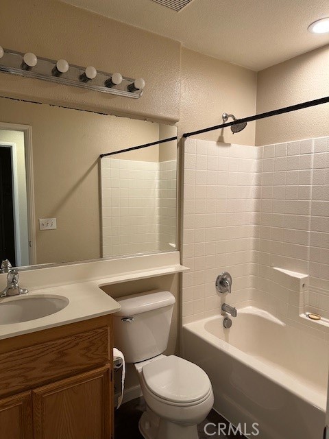 Detail Gallery Image 8 of 19 For 12364 Freeport, Victorville,  CA 92392 - 5 Beds | 3 Baths