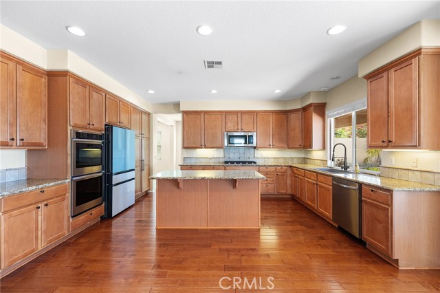 32856 Northshire Circle, Temecula CA: https://media.crmls.org/medias/0fc036e0-16ee-4f96-a897-e7b2dc43a70f.jpg