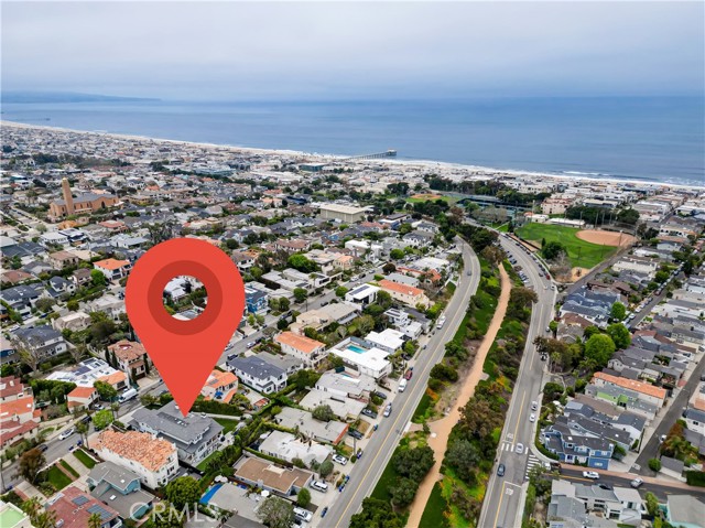 677 19th Street, Manhattan Beach, California 90266, 6 Bedrooms Bedrooms, ,7 BathroomsBathrooms,Residential,Sold,19th,SB23085980