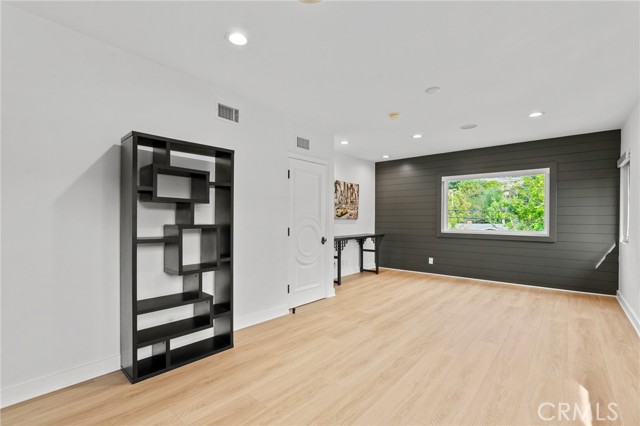 Detail Gallery Image 15 of 26 For 3677 Eddingham Ave, Calabasas,  CA 91302 - 6 Beds | 6/1 Baths