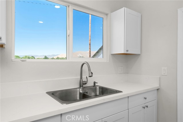 Detail Gallery Image 10 of 34 For 18220 Hwy 178, Weldon,  CA 93240 - 2 Beds | 1 Baths