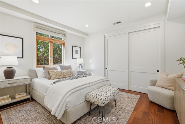 Detail Gallery Image 18 of 37 For 624 6th St, Manhattan Beach,  CA 90266 - 5 Beds | 4 Baths