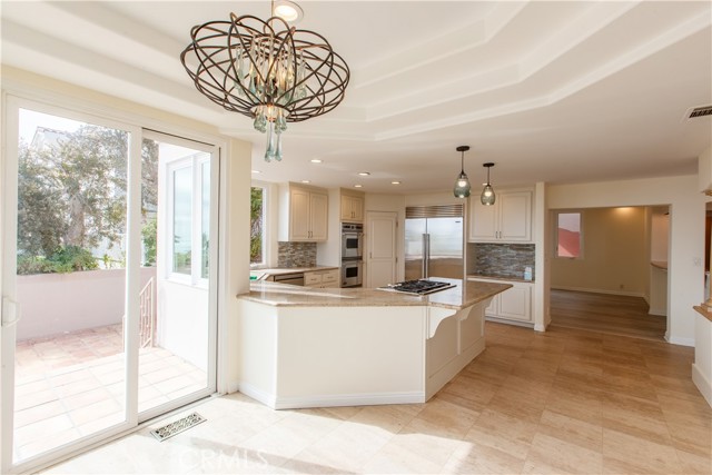 3355 Palo Vista Drive, Rancho Palos Verdes CA: https://media.crmls.org/medias/0fc2538f-8a77-4eb0-9ada-259efb835de0.jpg