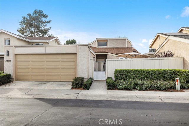 Detail Gallery Image 2 of 38 For 28171 Rubicon Ct, Laguna Niguel,  CA 92677 - 2 Beds | 2 Baths