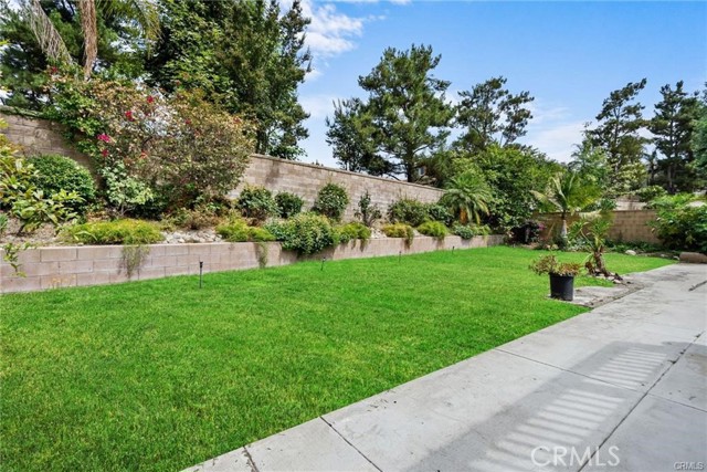 1571 Bison Street, Upland CA: https://media.crmls.org/medias/0fc3140e-b3c1-4a87-a8e5-f0187e43d28b.jpg