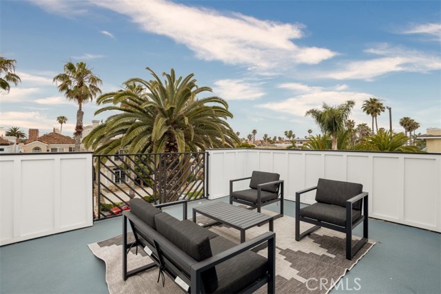 Detail Gallery Image 50 of 64 For 307 18th St, Huntington Beach,  CA 92648 - 3 Beds | 3/1 Baths