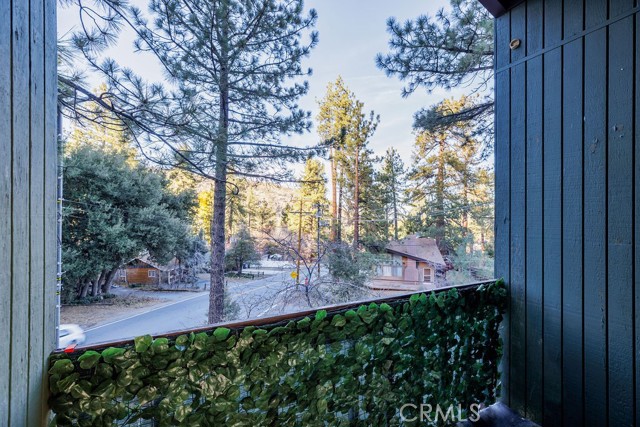 Detail Gallery Image 17 of 40 For 5577 Sheep Creek Dr, Wrightwood,  CA 92397 - 2 Beds | 2 Baths