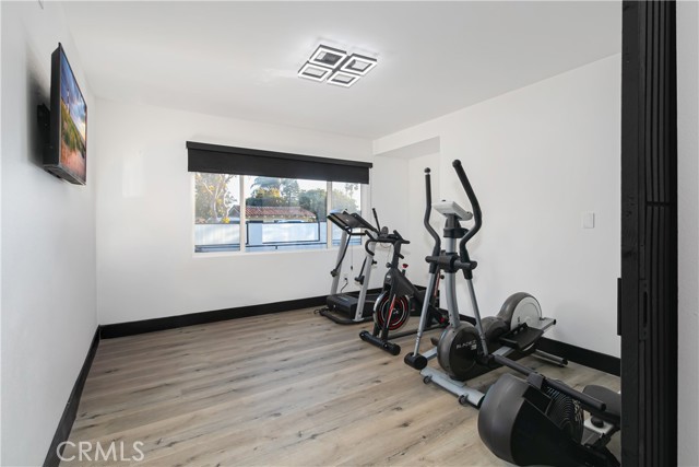 Detail Gallery Image 13 of 59 For 19501 Vintage St, Northridge,  CA 91324 - 7 Beds | 6 Baths