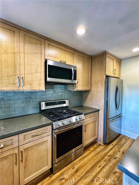 Detail Gallery Image 5 of 7 For 476 Pixley St, Orange,  CA 92868 - 1 Beds | 1 Baths