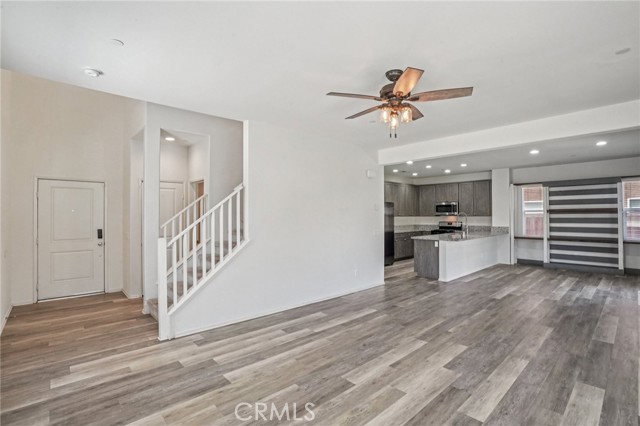 30012 Cottage Lane, Lake Elsinore CA: https://media.crmls.org/medias/0fc5ad5c-3f85-4d0d-9eff-92c92ee4ce82.jpg