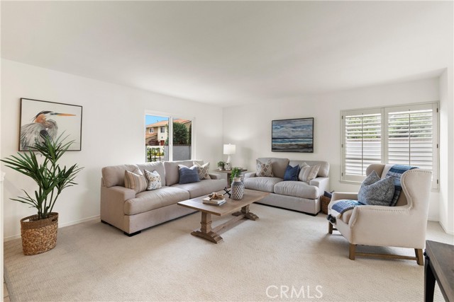 Detail Gallery Image 6 of 52 For 21941 Oceanview Ln, Huntington Beach,  CA 92646 - 4 Beds | 2/1 Baths