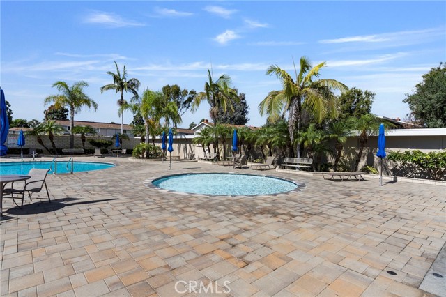 Detail Gallery Image 30 of 34 For 9831 Continental Dr., Huntington Beach,  CA 92646 - 2 Beds | 1/1 Baths