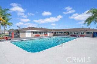 Detail Gallery Image 12 of 13 For 205 Duchess Ln, Santa Ana,  CA 92704 - 4 Beds | 2 Baths