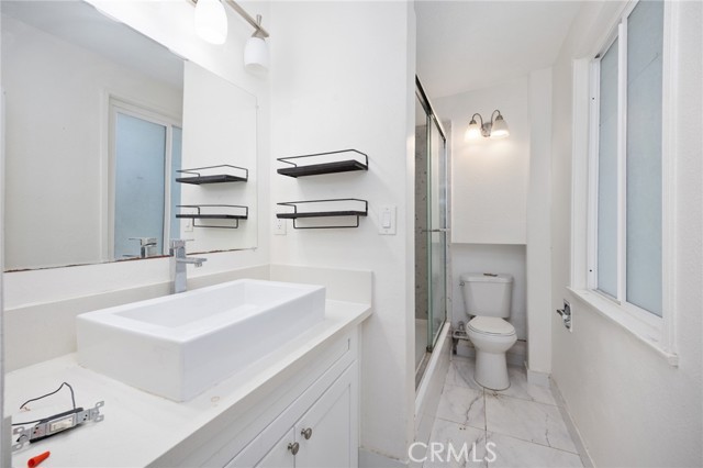 181 E Alegria Avenue, Sierra Madre CA: https://media.crmls.org/medias/0fc6dc2a-67b7-4d0a-9748-1553cb094395.jpg